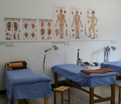 十堰市張灣區(qū)東風(fēng)中醫(yī)老年護(hù)理院