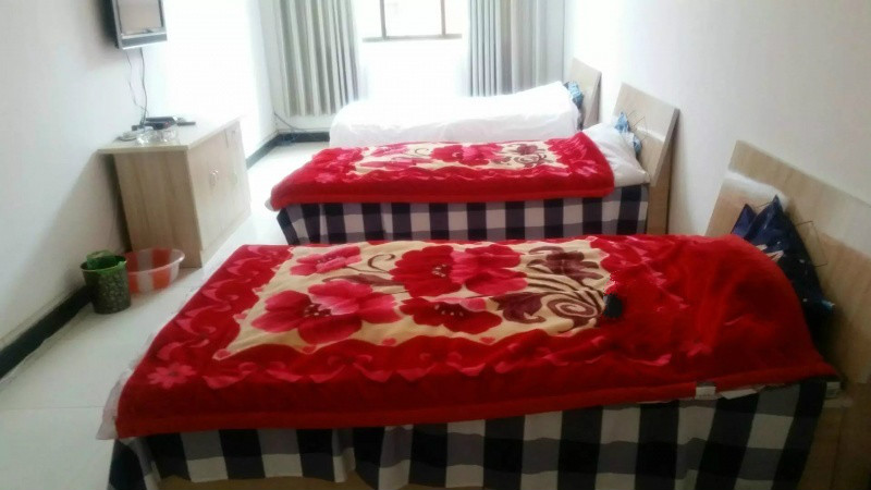 西安市未央?yún)^(qū)六村堡街道曹家堡農(nóng)村幸福院