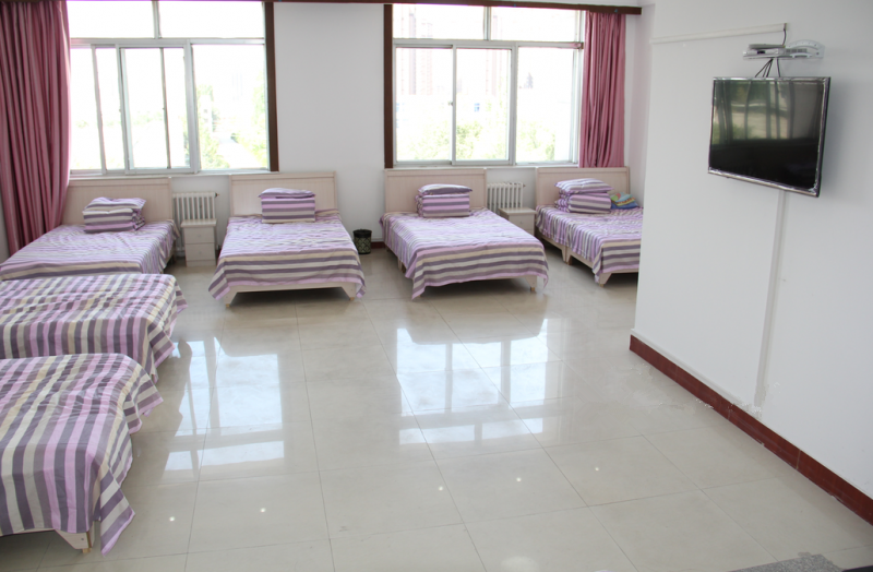 鄂爾多斯中華情社區(qū)居家養(yǎng)老服務(wù)中心