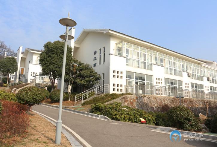 南京國悅祖堂山護養(yǎng)院 南京國悅祖堂山護養(yǎng)院