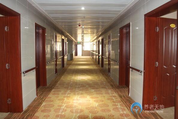 愛(ài)馨陽(yáng)光城老年公寓