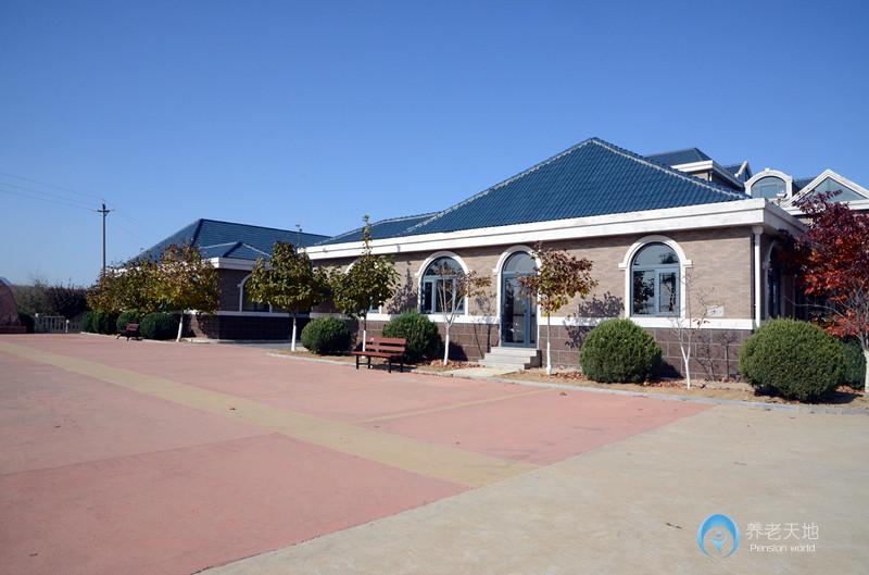 大連金州新區(qū)臥龍國際養(yǎng)老中心