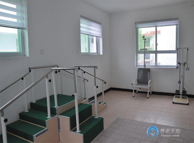 康頤養(yǎng)老康復(fù)中心