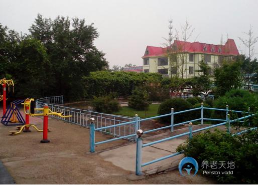 沈陽世外桃園老年養(yǎng)護(hù)中心