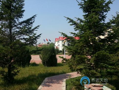 沈陽世外桃園老年養(yǎng)護(hù)中心