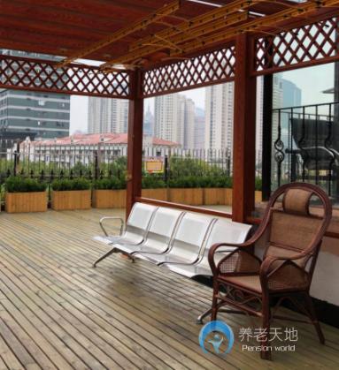 上海市靜安區(qū)曹家渡愛(ài)華敬老院