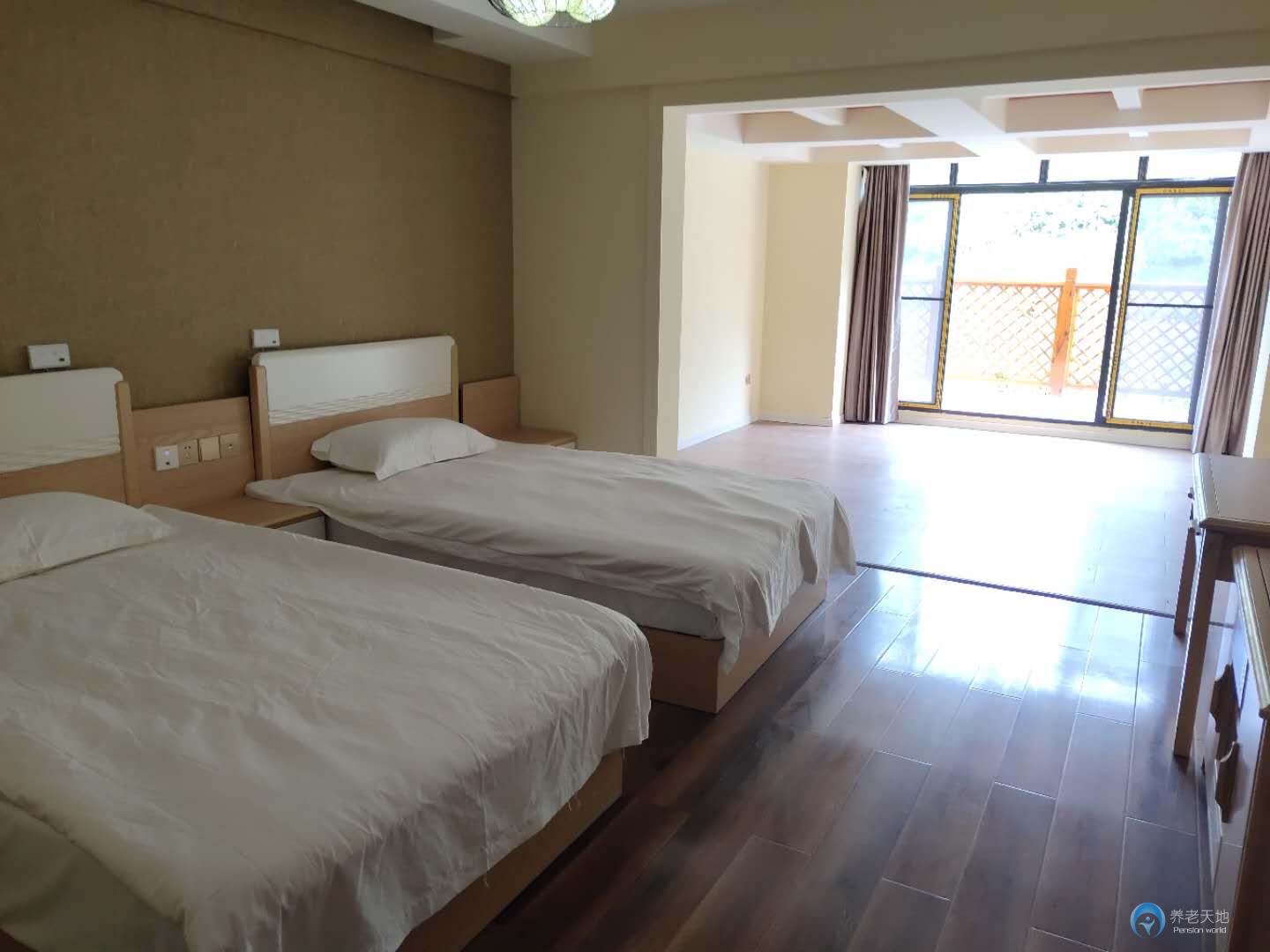 四川達(dá)州盤(pán)石月湖頤養(yǎng)中心