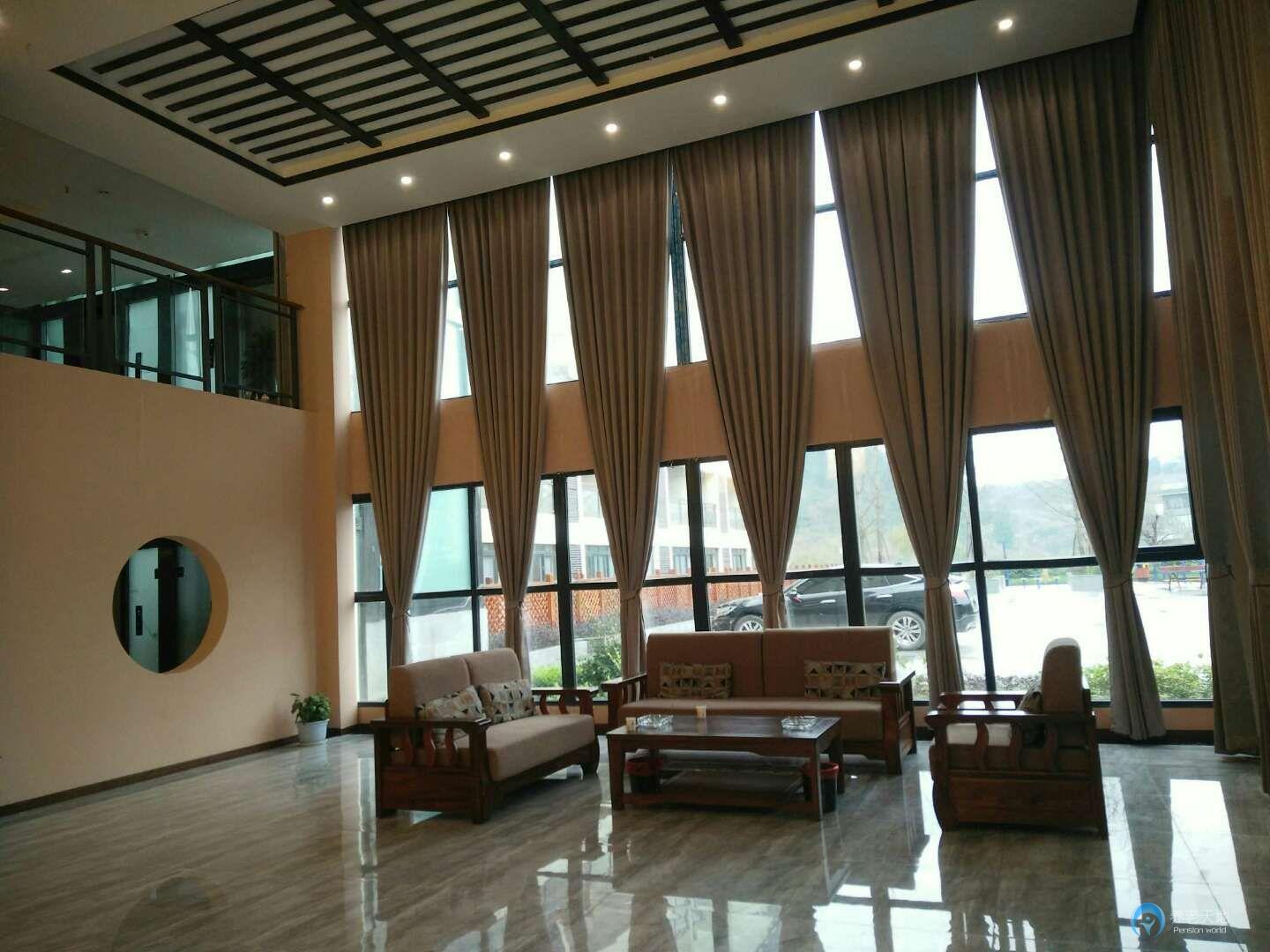 四川達(dá)州盤(pán)石月湖頤養(yǎng)中心