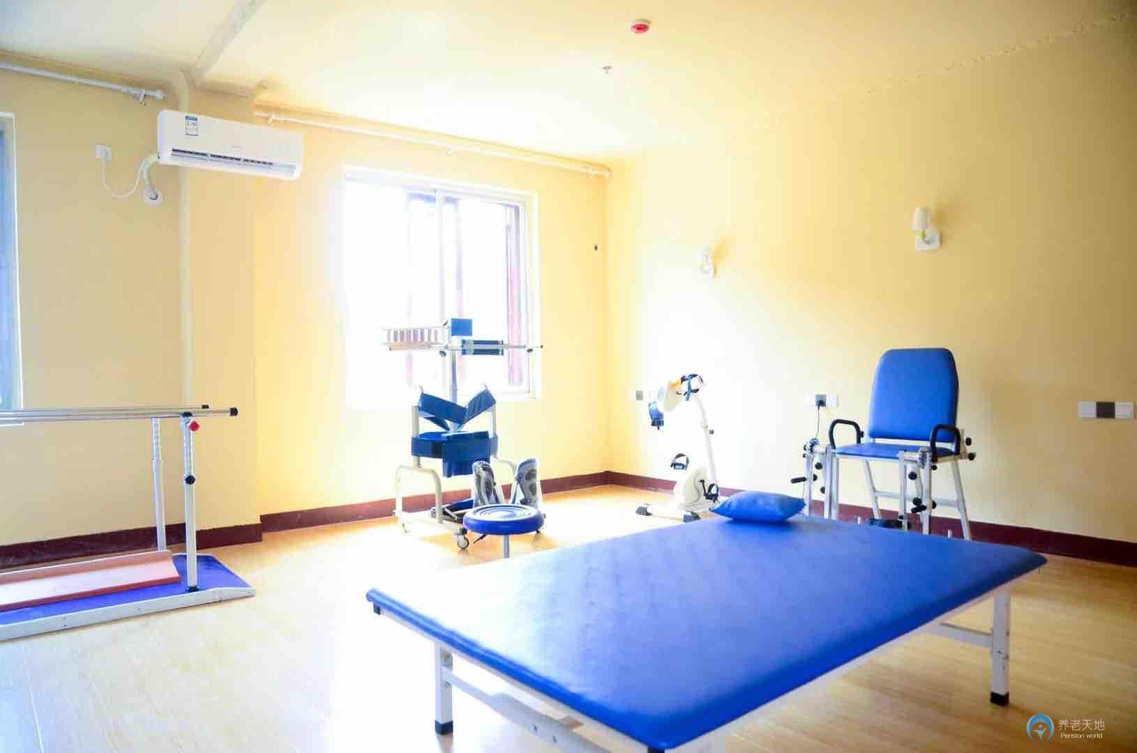 華庭頤養(yǎng)老中心 華庭頤養(yǎng)老中心