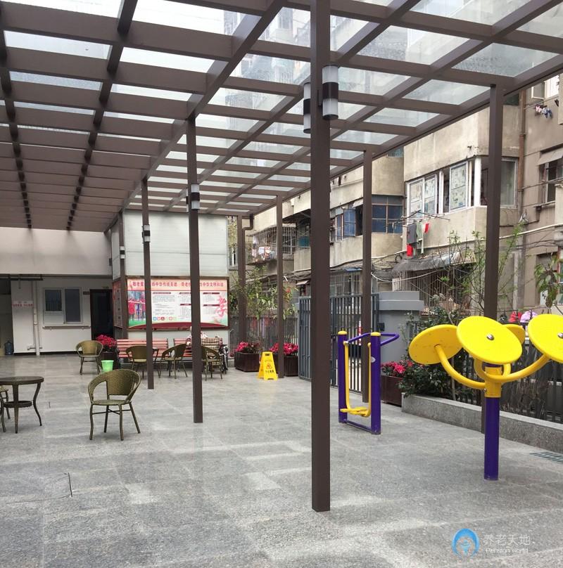 成都康逸樂前鋒養(yǎng)老院