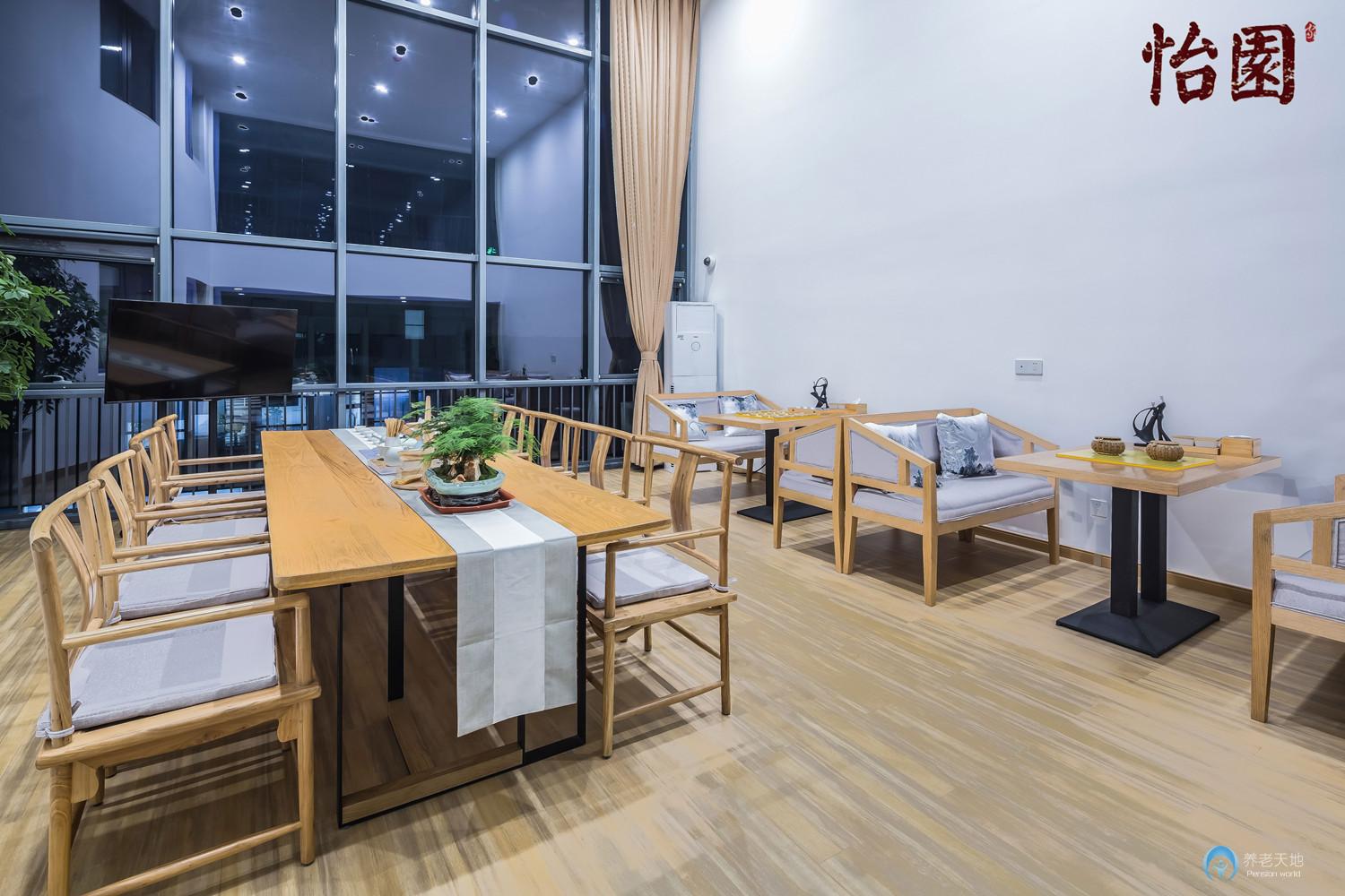 青島萬(wàn)科怡園時(shí)代城老年公寓