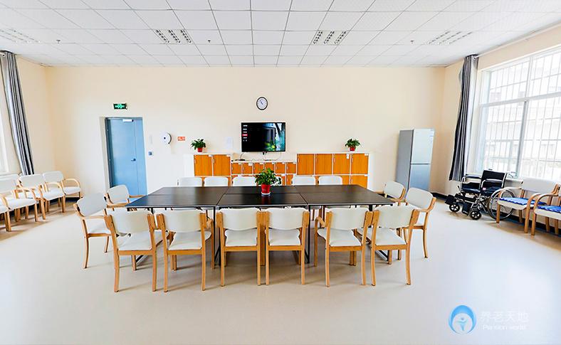 長(zhǎng)沙市普親黑石鋪老年養(yǎng)護(hù)中心