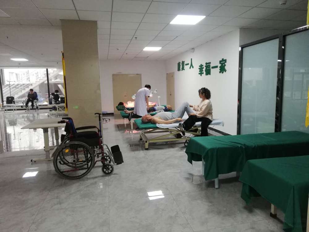 丹東黃?？祻?fù)養(yǎng)老院