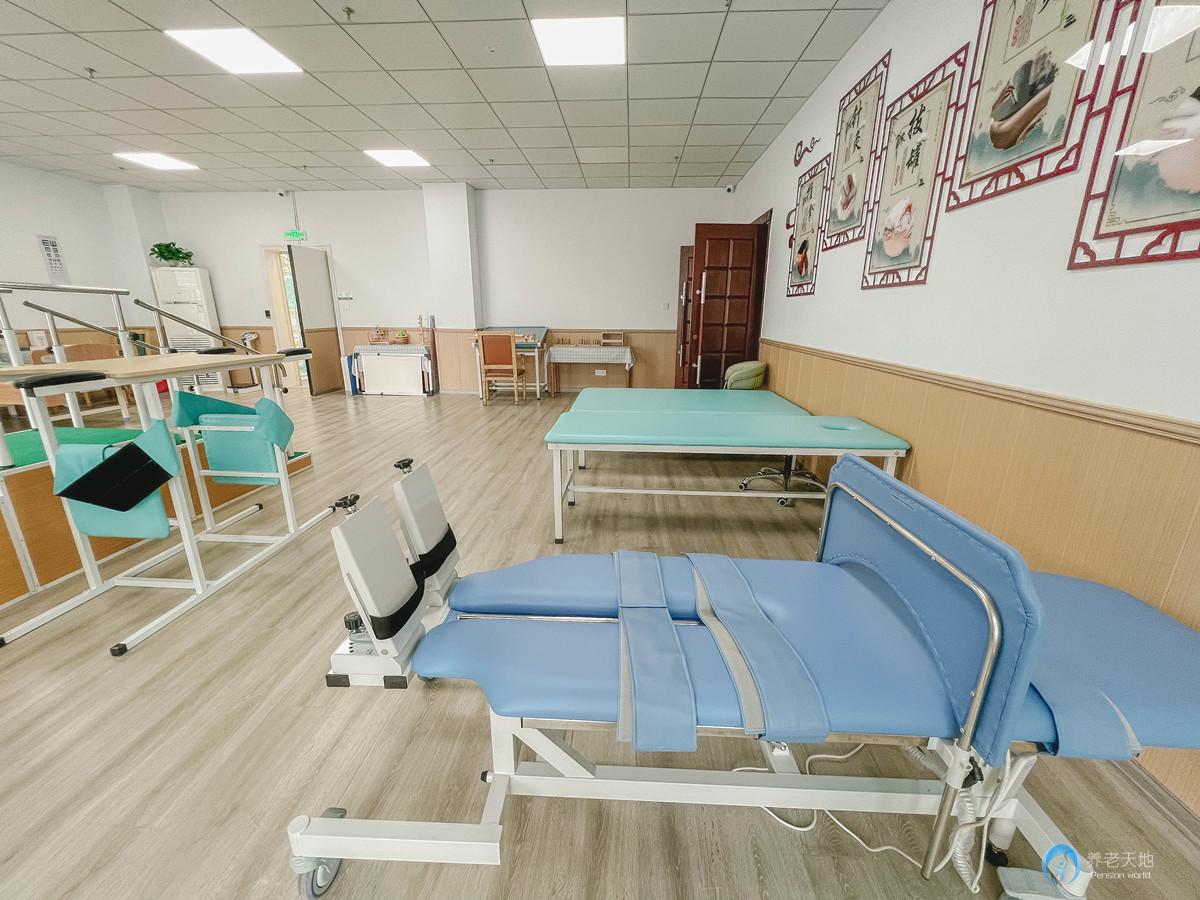 成都子陽(yáng)潤(rùn)輝養(yǎng)老院