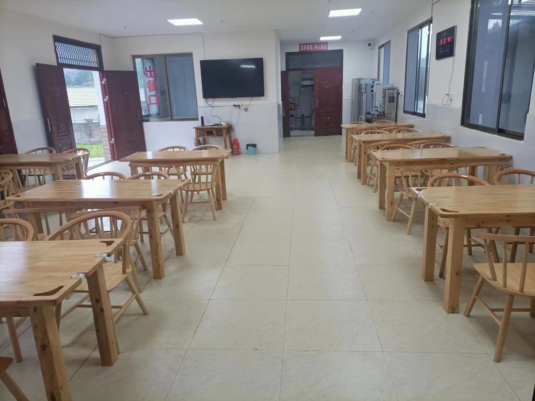 射洪慈愛老年養(yǎng)護(hù)中心