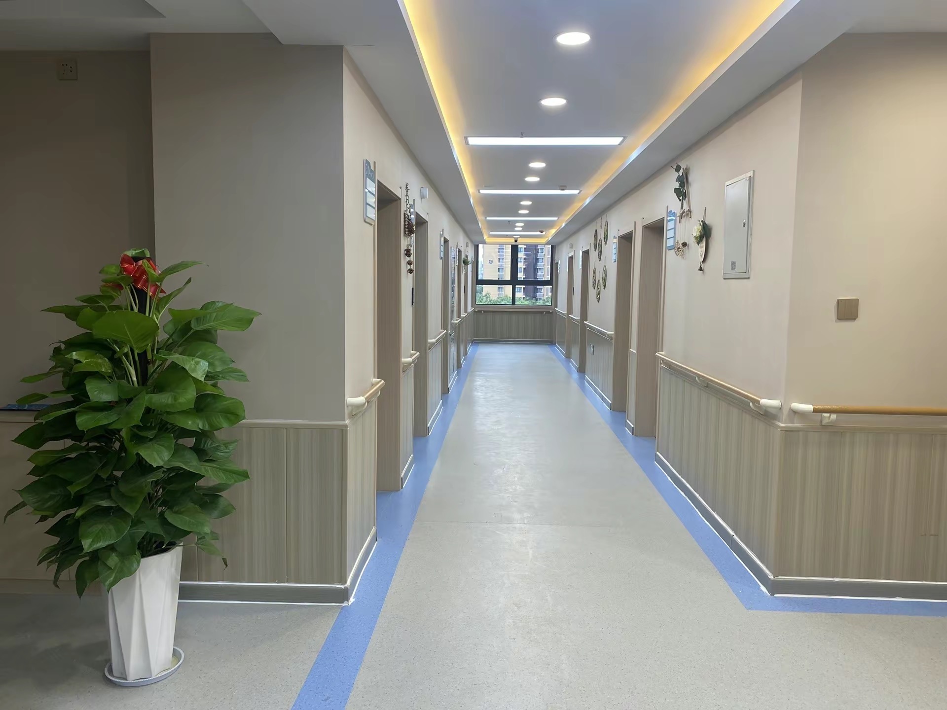 新泉社區(qū)養(yǎng)老服務(wù)中心