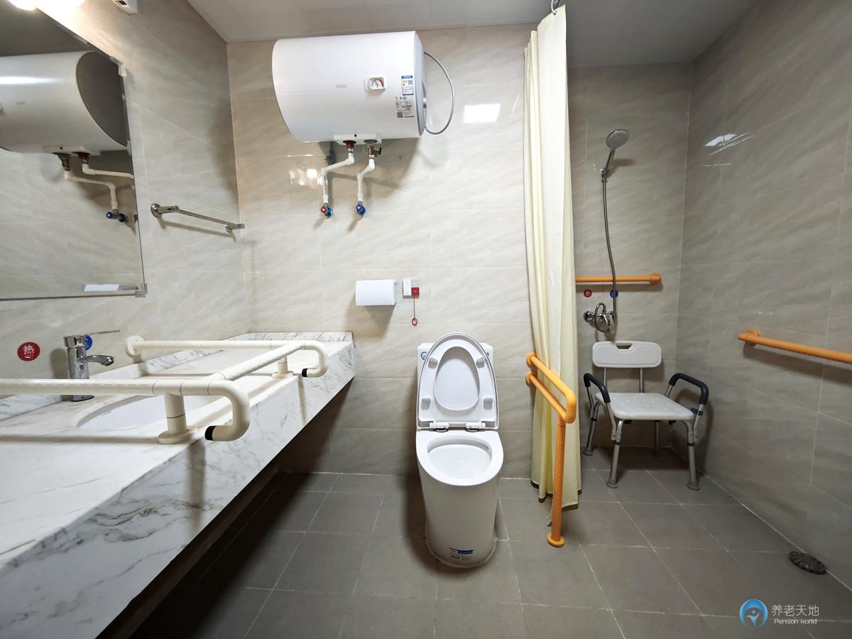 重慶國投健康長者公寓（沙坪壩區(qū)社會福利護(hù)養(yǎng)中心）