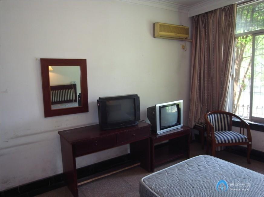 1534987418456001843.jpg 1534987418456001843.jpg