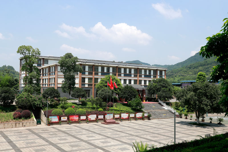 1545615956832067167.jpg 1545615956832067167.jpg