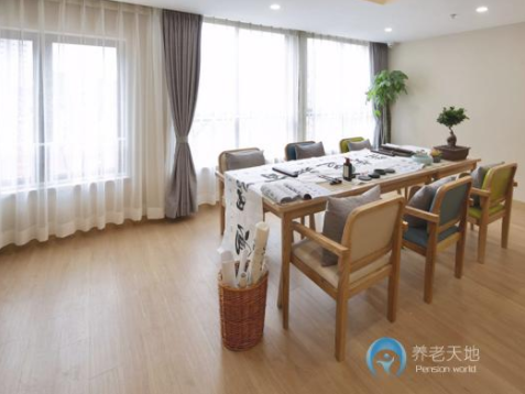 1550643590375030429.png 4.png