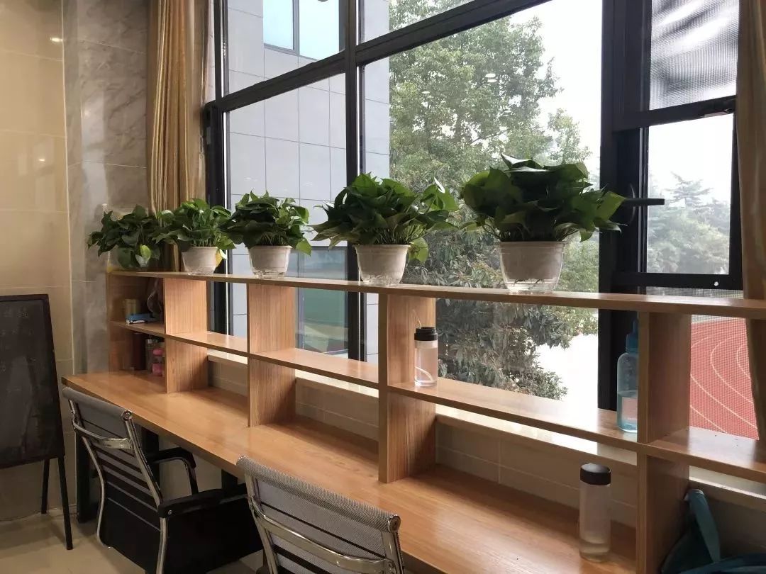 1571652943858018594.jpg 1571652943858018594.jpg