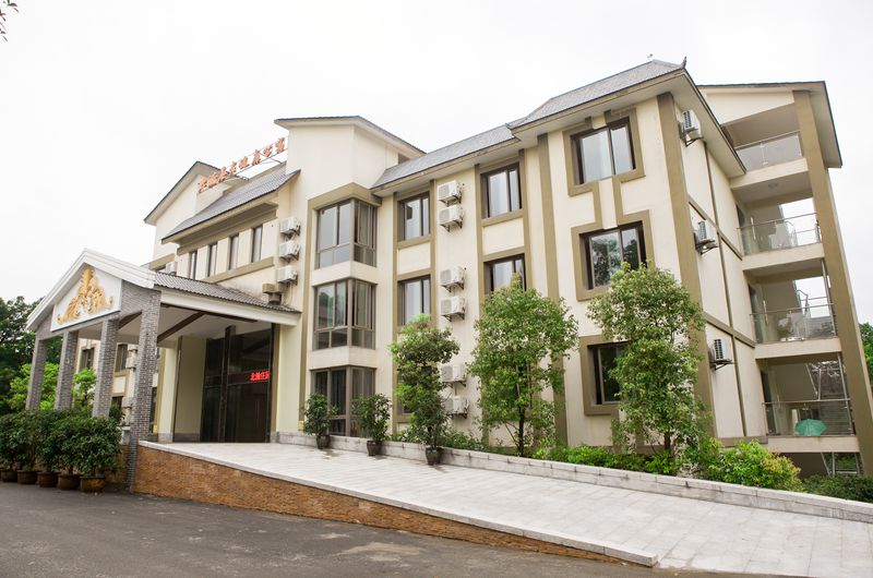 1596791596096071209.jpg 1596791596096071209.jpg