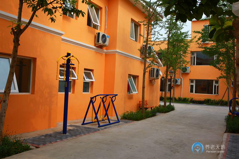 1625623190807055295.jpg 1625623190807055295.jpg