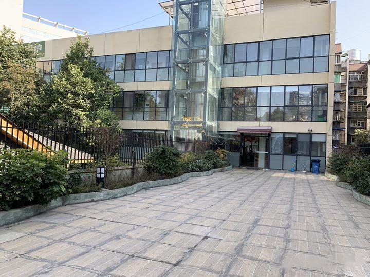 1637139943881006923.jpg 1637139943881006923.jpg