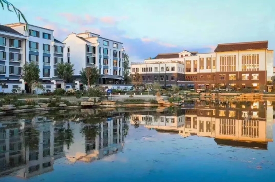 1704967931583040599.png 2.png